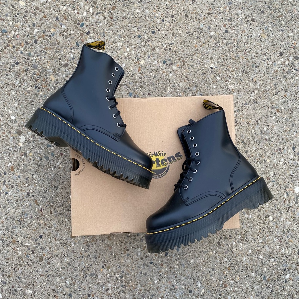 Dr. Martens Jadon Combat 8-Eye Boots Platform